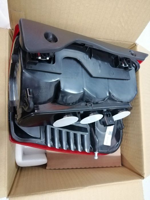 Farolins traseiros do Jeep Grand Cherokee WJ WG 2001 a 2004 NOVOS