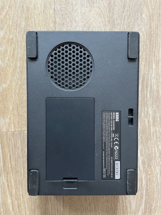 Korg Monotribe (ver. 2.1) com clickless mod e Midi64354270079875122