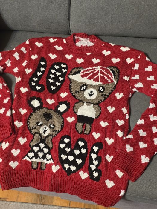 Sweterek swiateczny S, sweter serduszka