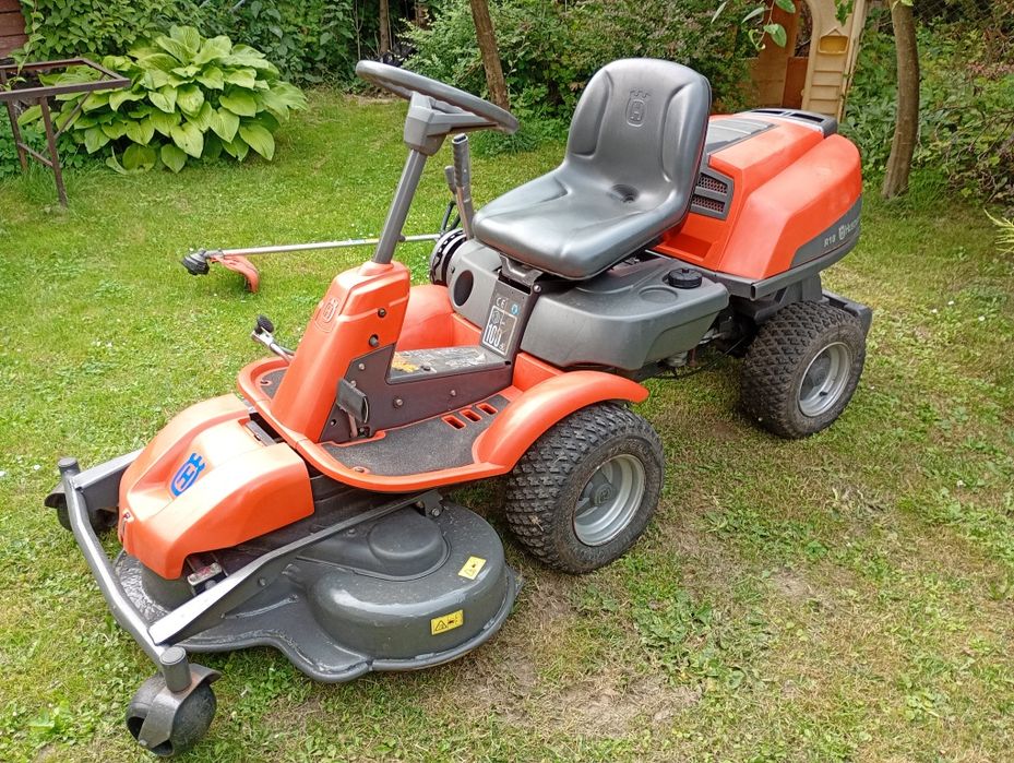 Traktorek kosiarka Husqvarna Rider R18 Hydro 17,5KM Briggs