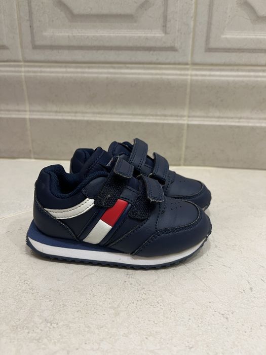 Оригінальні кросівки tommy hilfiger