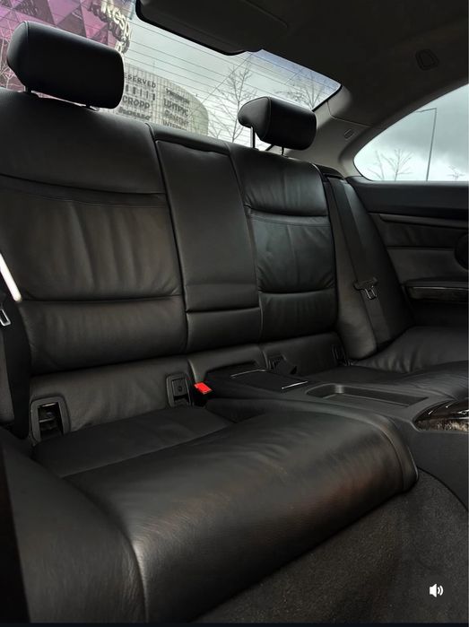 Продам BMW E92 купе(2.5)