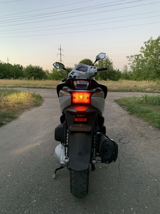 Продам Honda SH 300i 2008г.в.
