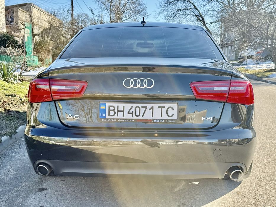Audi A6 c7 S-line идеал ! официал,родная краска,без дтп!возможен обмен