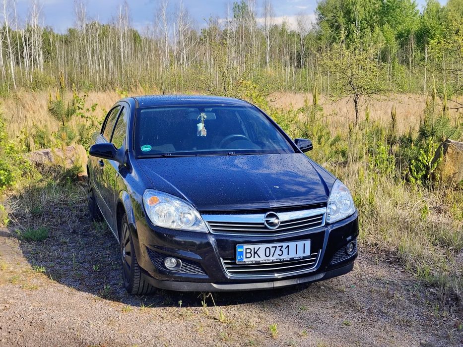 Opel Astra H/FL 3 2009 sedan 1.6 mpi