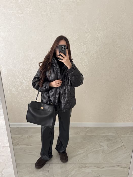 Пуховик чорний італійський Joleen