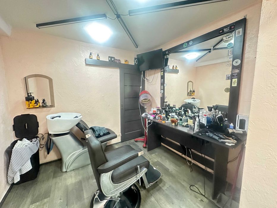 От владельца. Без % Продам действующий салон красоты пр. Отрадный 30