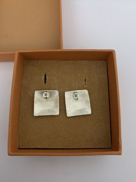 Brincos Juliana Bezerra novos