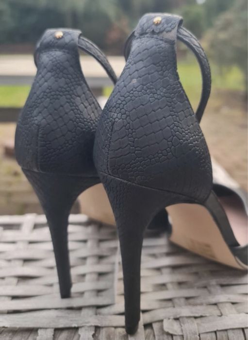 Czółenka damskie na szpilce rozm. 39