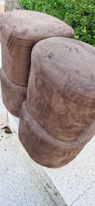 4 pufes pele pêssego castanho