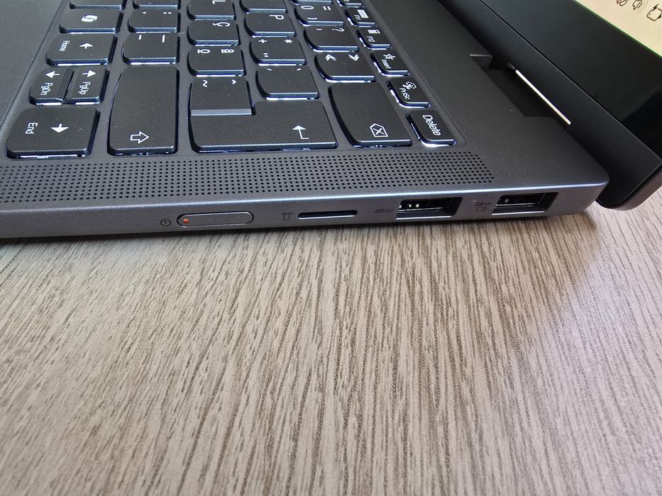 Portátil Lenovo IdeaPad 2in1 1Tb
