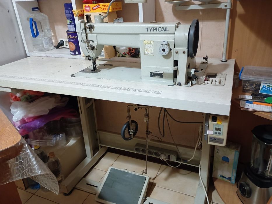 Швейна машинка Тупикал.