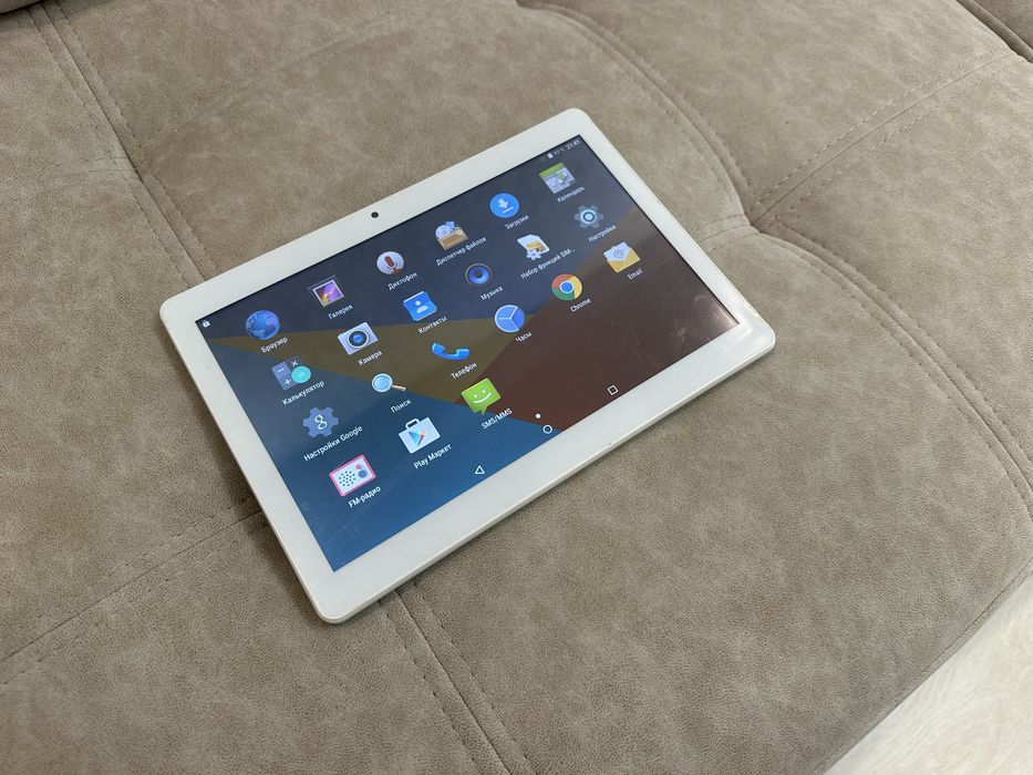 Продам планшет Samsung Galaxy Tab в хорошому стані