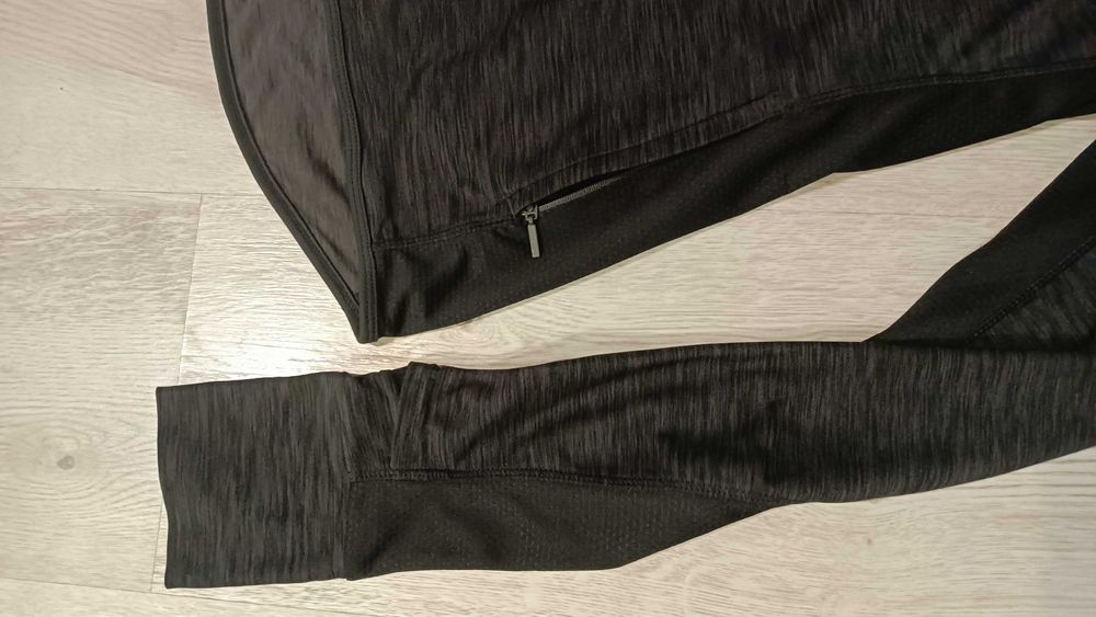 Bluza sportowa funkcyjna na zamek