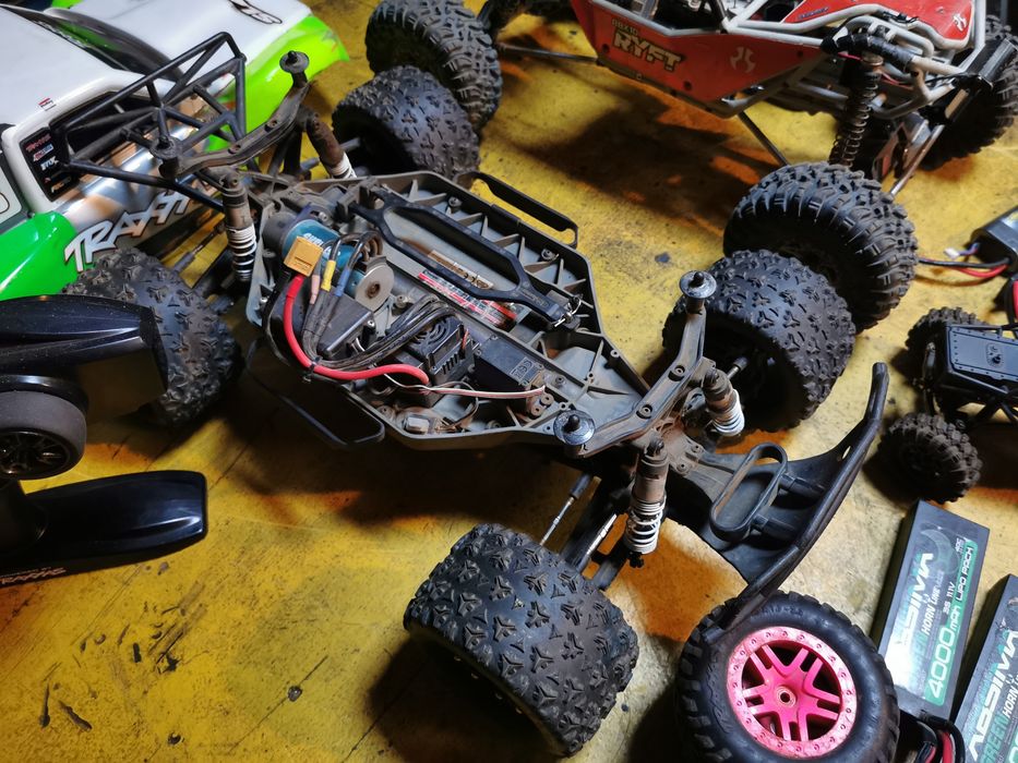 Axial Ryft rbx 10 Crawler traxxas slash vxl 4x4 fms lemur