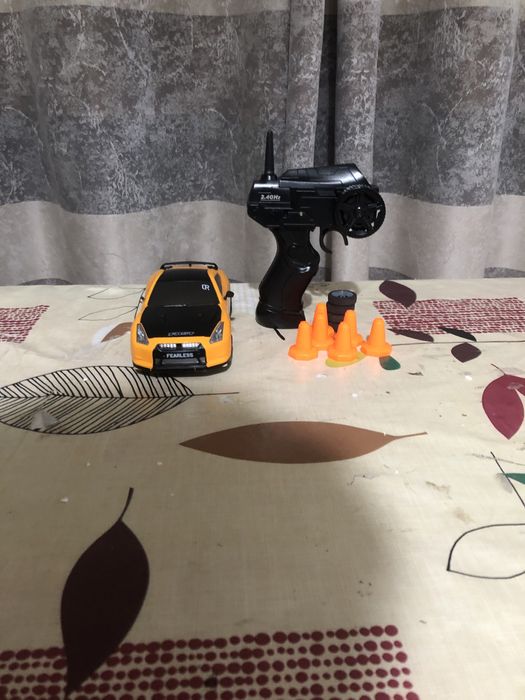 Carro telecomandado drift RC 2.4GHz + bateria