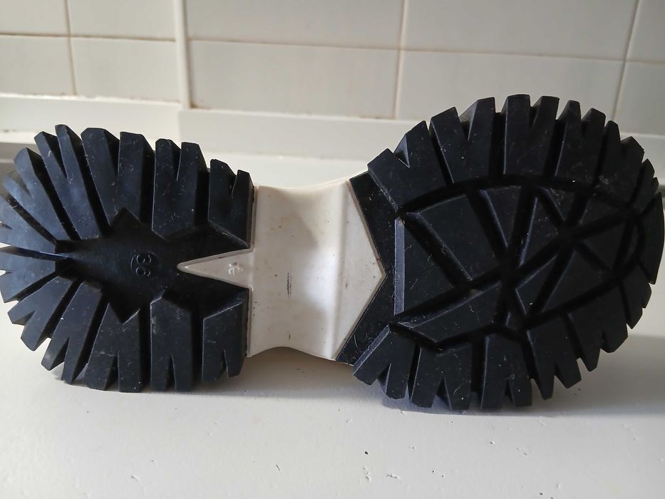 Botas de senhora, Lemon Jelly