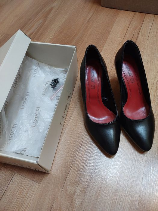 Nowe czółenka Lasocki, czarne, rozmiar 36