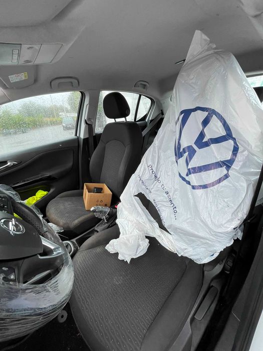 Opel Corsa E para peças
