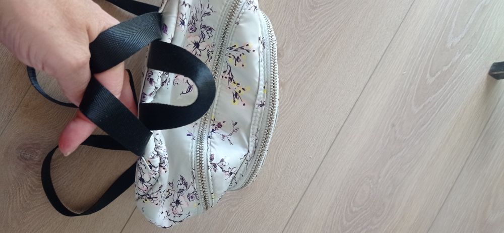 Plecak Bershka pastelowy