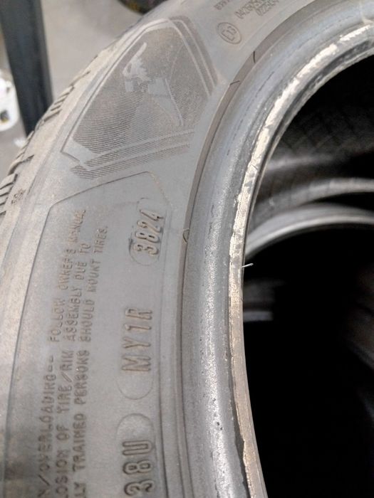 Шини бу 245/45 R18 Goodyear Ultra Grip Perf 3 Пара Зима 2024року