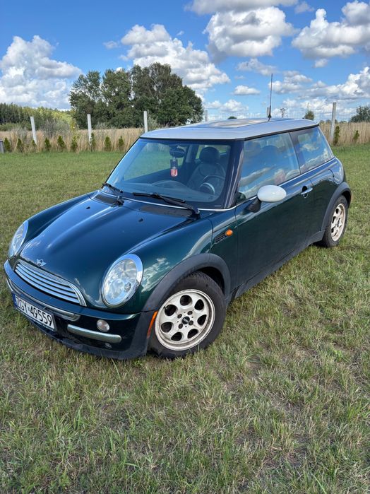 Mini Cooper R50 2004