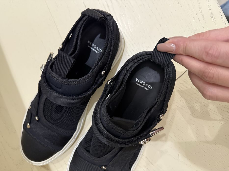 Оригінальні кеди Versace