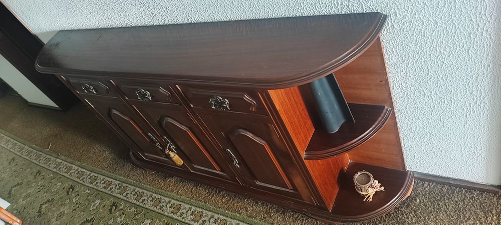 Oportunidade: Aparador + Espelho + OFERTA candeeiro cristal