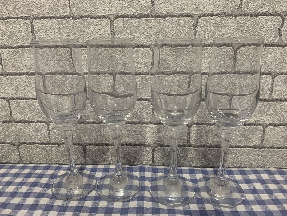 Бокалы разные, шоты