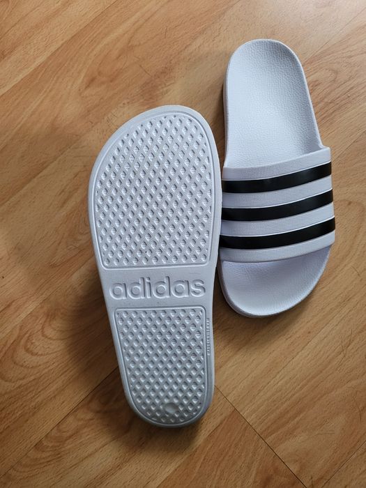 Sprzedam klapki adidas