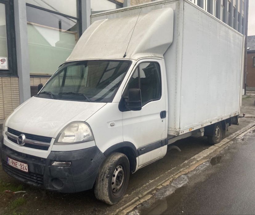 Renault Master kontener plus winda Niski przebieg