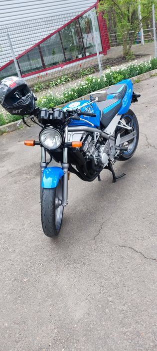 Honda CB-1 (NC27)