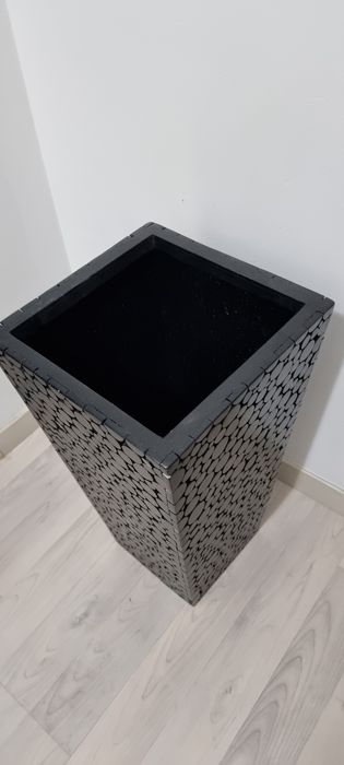 Vaso de Interior ou Exterior de madeira com arbusto