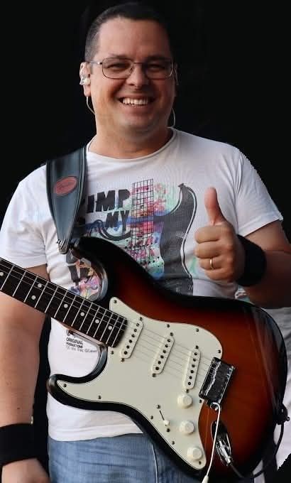 Aulas particulares de Guitarra460687610185656320