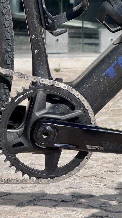 Gravel Trek Checkpoint SL7