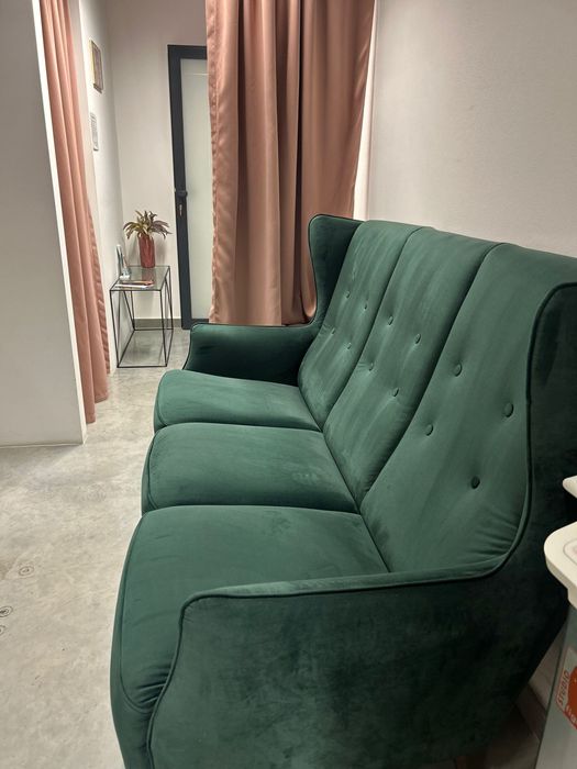 Sofa 3-osobowa, nierozkładana.