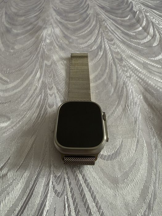 Apple Watch Ultra Series 1 Titanium + Apple Bransoleta mediolańska 45 mm złota