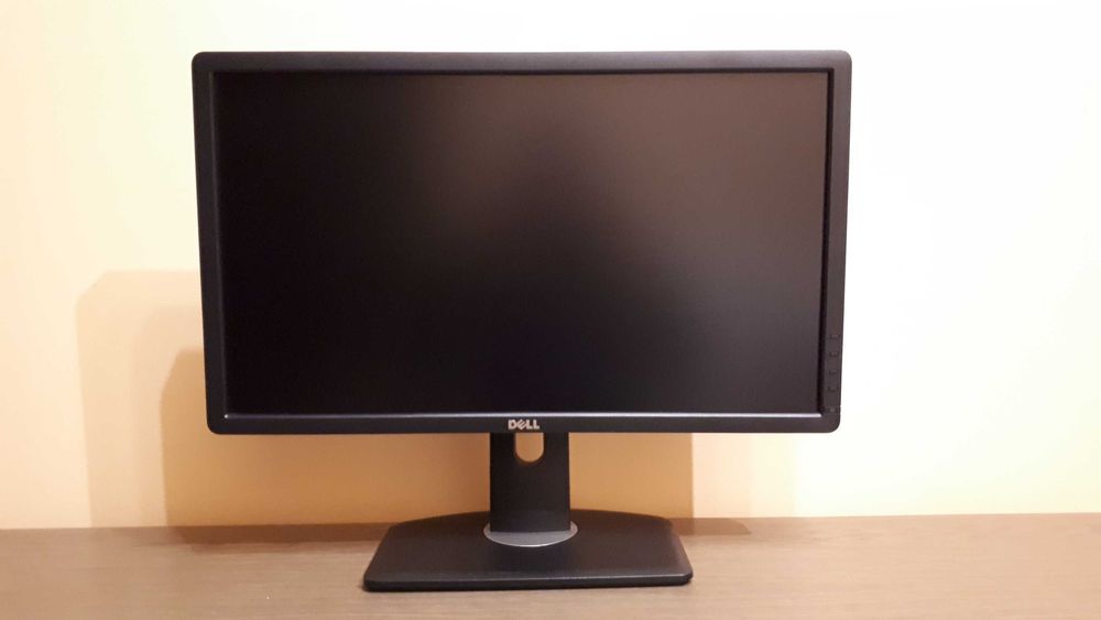 Monitor Dell U2312HMt 23” IPS FullHD 1920x1080 DP, DVI-D, VGA, USBx4