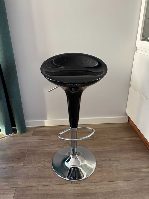 Hoker barowy H17 - 3 szt. w bardzo dobrym stanie