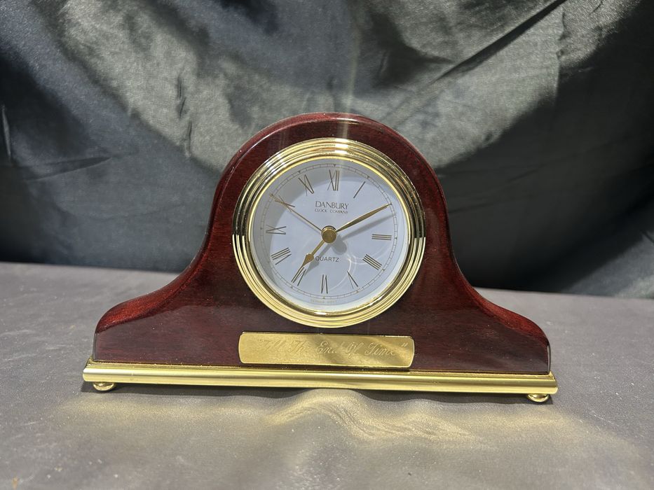 Zegarek DANBURY – Elegancki Zegarek Kominkowy