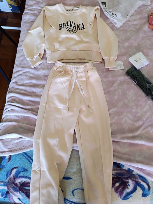 Одяг  на дівчину 9 років у школу