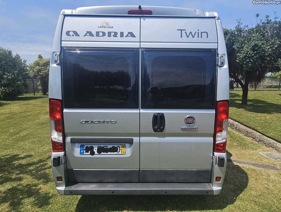 Fiat Ducato Campervan super autónoma Autocaravana Adria twin 600spt