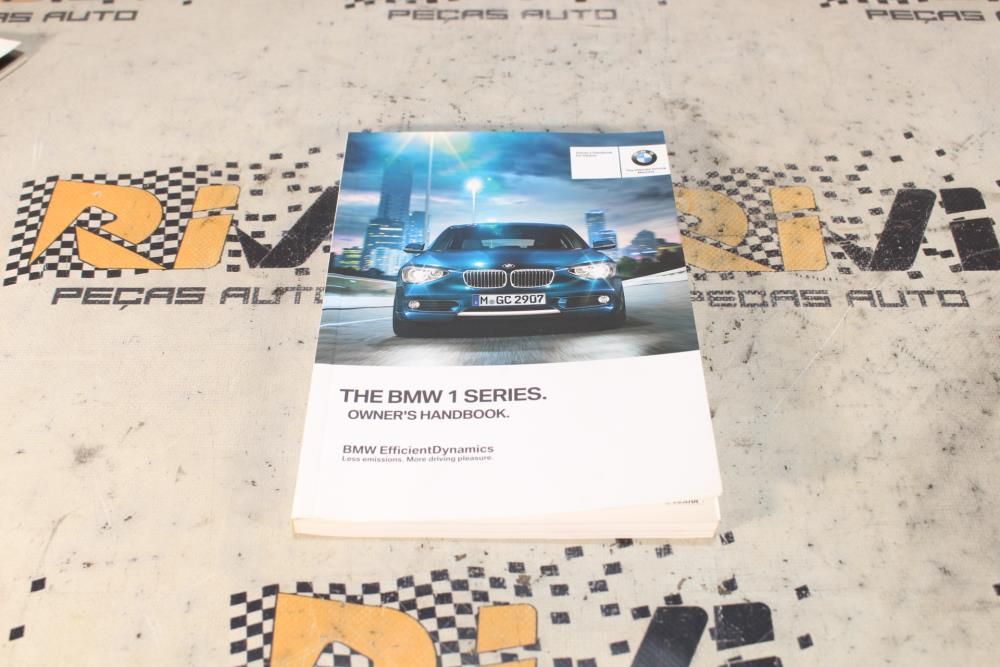 Manual do veículo BMW 1 (F20)