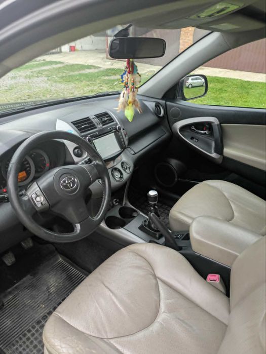 Sprzedam Toyota Rav 4