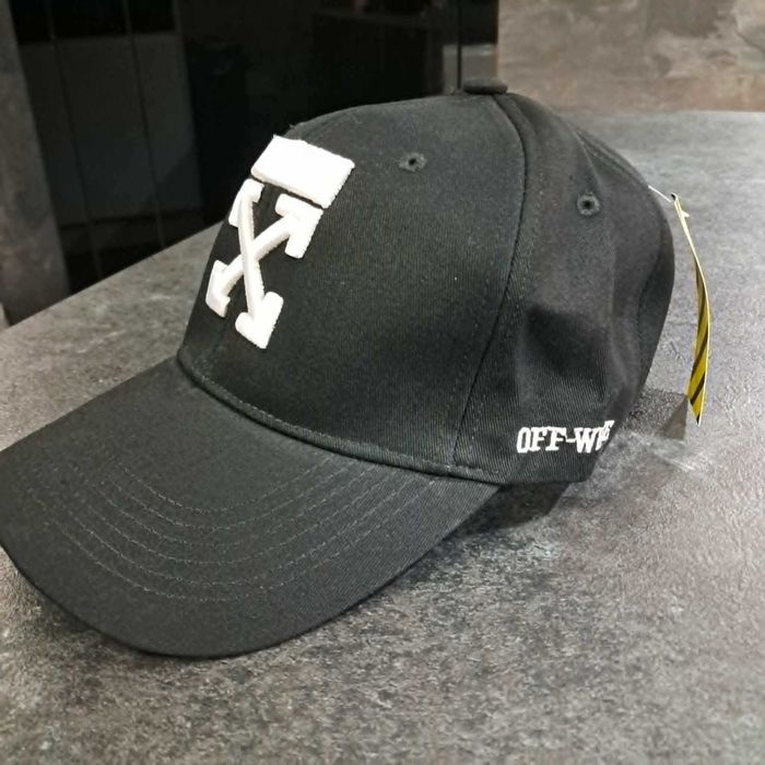 Czapka  Off White unisex
