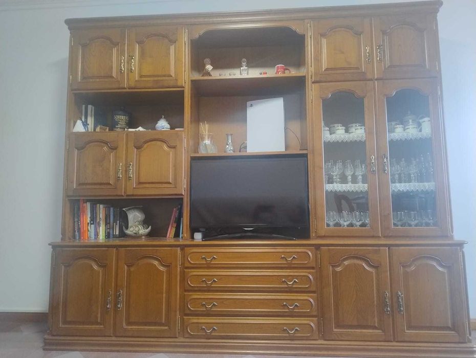 Armário de sala - ótimo estado