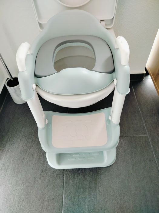 Дитяче складне сидіння на унітаз зі сходами та ручками