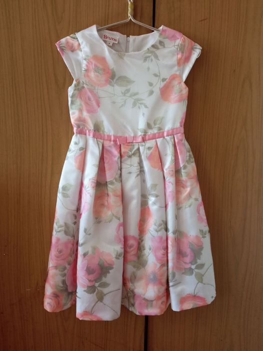 Нарядное платье