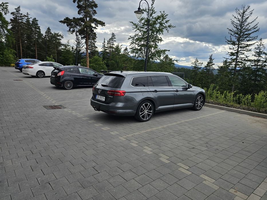 Vw passat b8 1.6tdi kombi od 8lat w jednych rękach