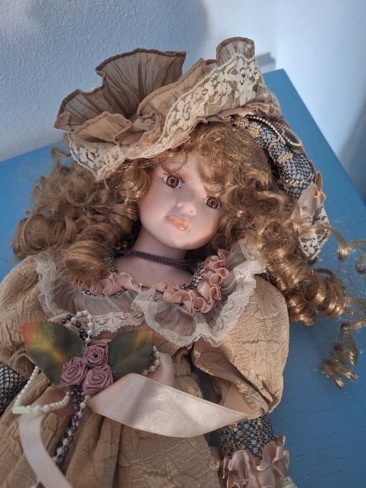 Bonecas de porcelana